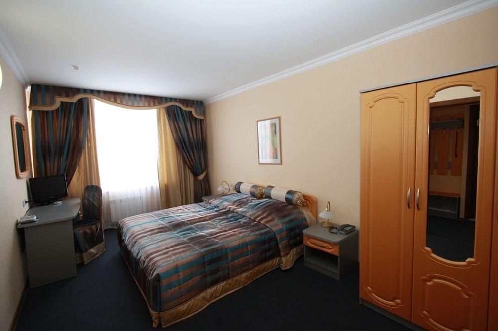 Hotel Yubileiny Мінськ Екстер'єр фото