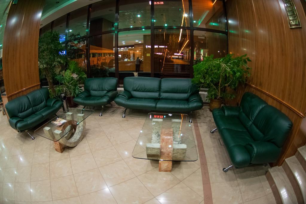 Hotel Yubileiny Мінськ Екстер'єр фото