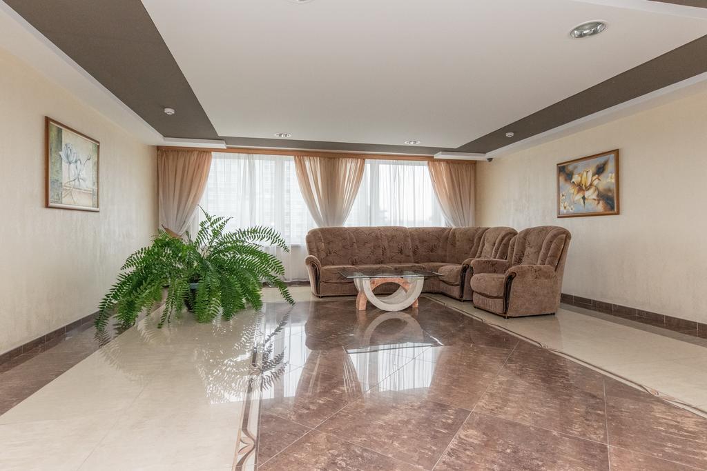Hotel Yubileiny Мінськ Екстер'єр фото